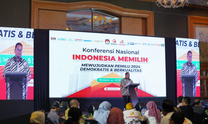 Ketua Bawaslu Rahmat Bagja memberikan penjelasan dalam Konferensi Nasional Indonesia Memilih yang bertujuan untuk mewujudkan pemilu yang demokratis dan berkualitas pada hari Minggu, (4/2/2024)