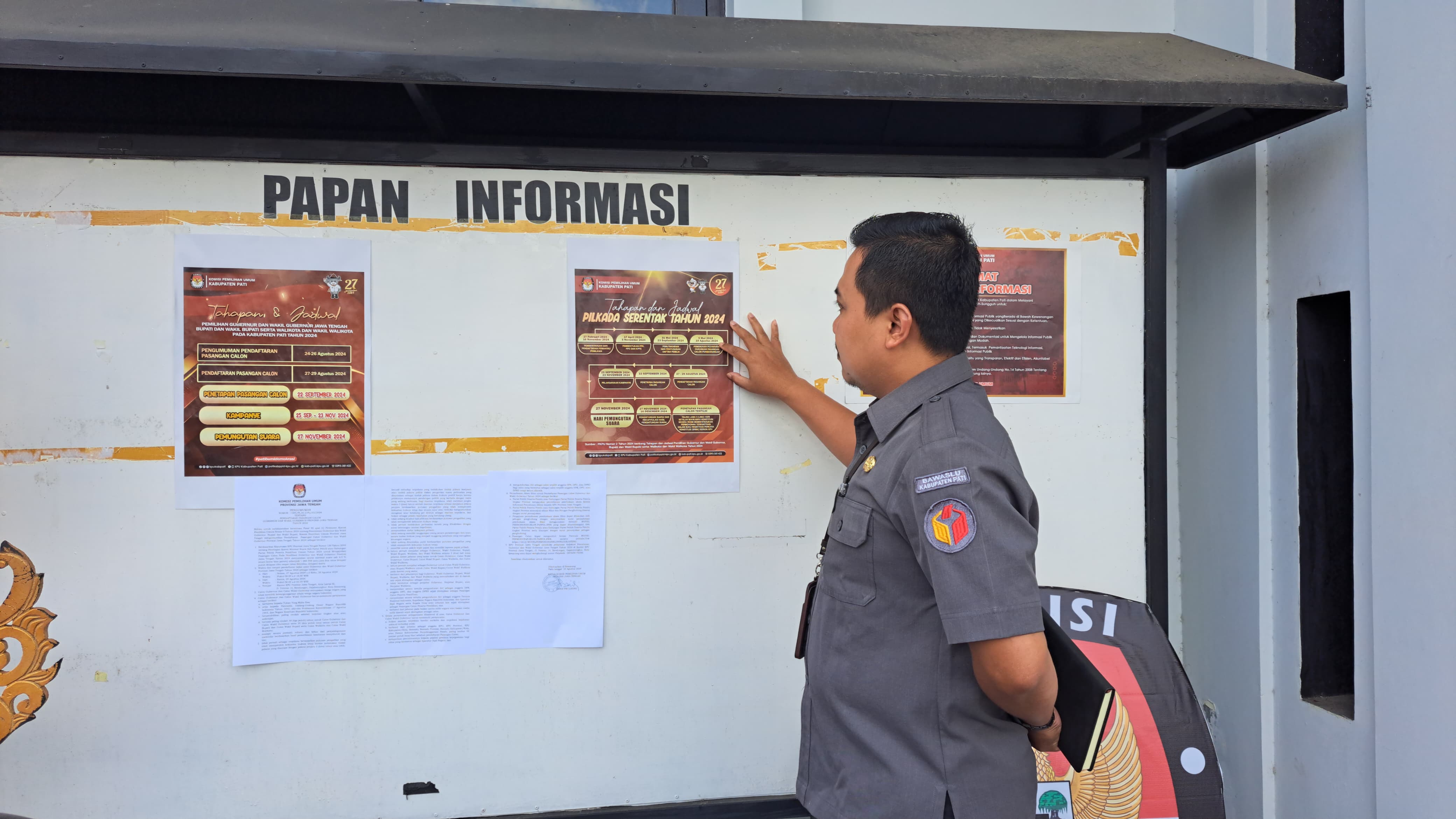 Pengawasan Pengumuman Pendaftaran Calon Bupati dan Calon Wakil Bupati Pati