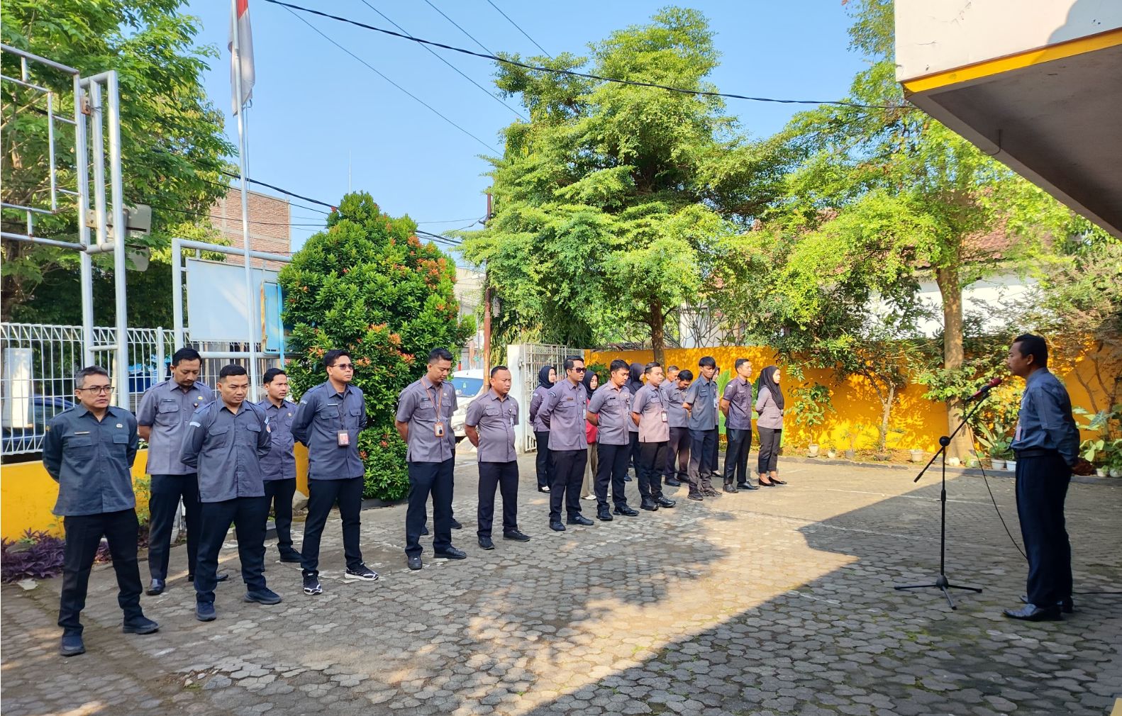 Ketua Bawaslu Kabupaten Pati Apresiasi Kedisiplinan Jajaran Sekretariat