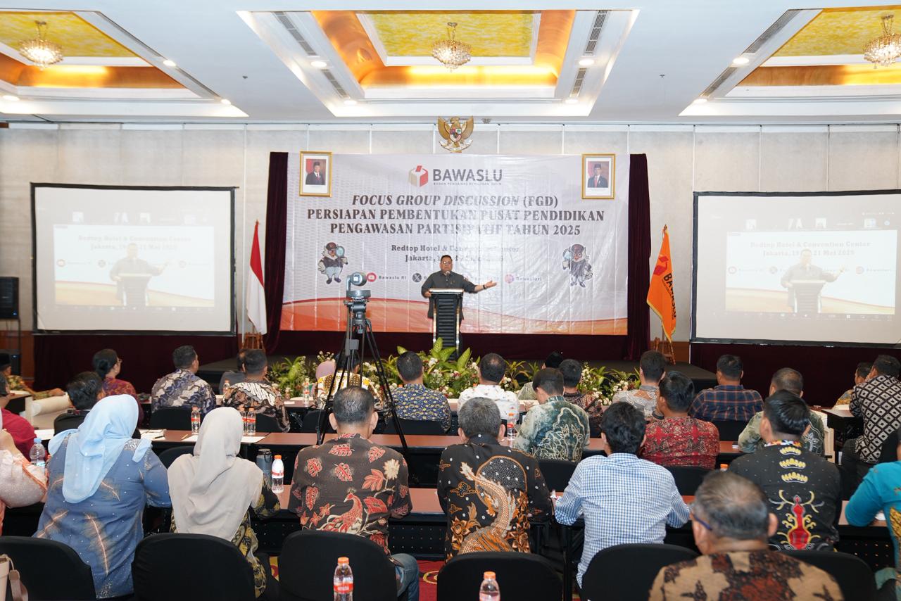 Ketua Bawaslu Rahmat Bagja dalam Forum Group Discussion (FGD) Persiapan Pembentukan Pusat Pendidikan Pengawasan Partisipatif Tahun 2025 di Jakarta. Senin (19/5/2025).