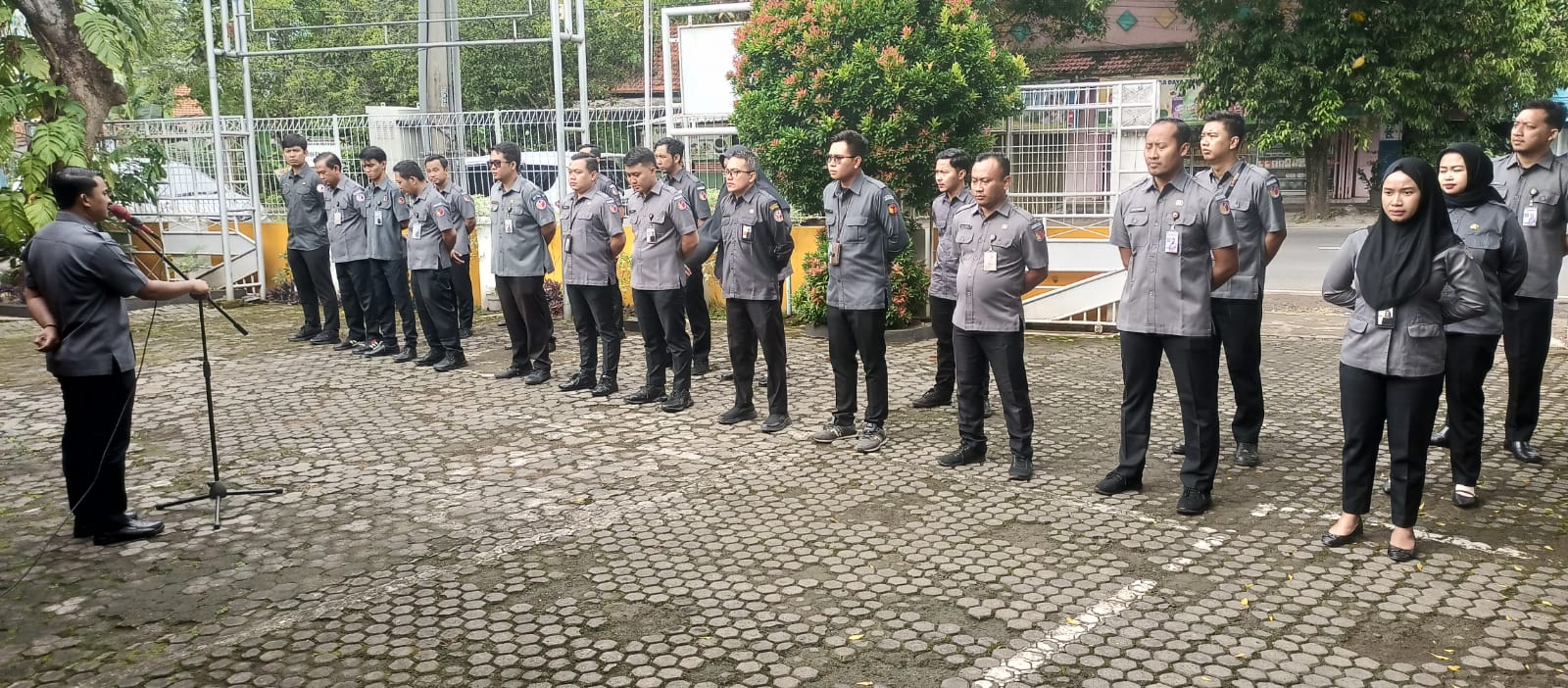 Bawaslu Pati Laksanakan Apel Rutin Senin Pagi
