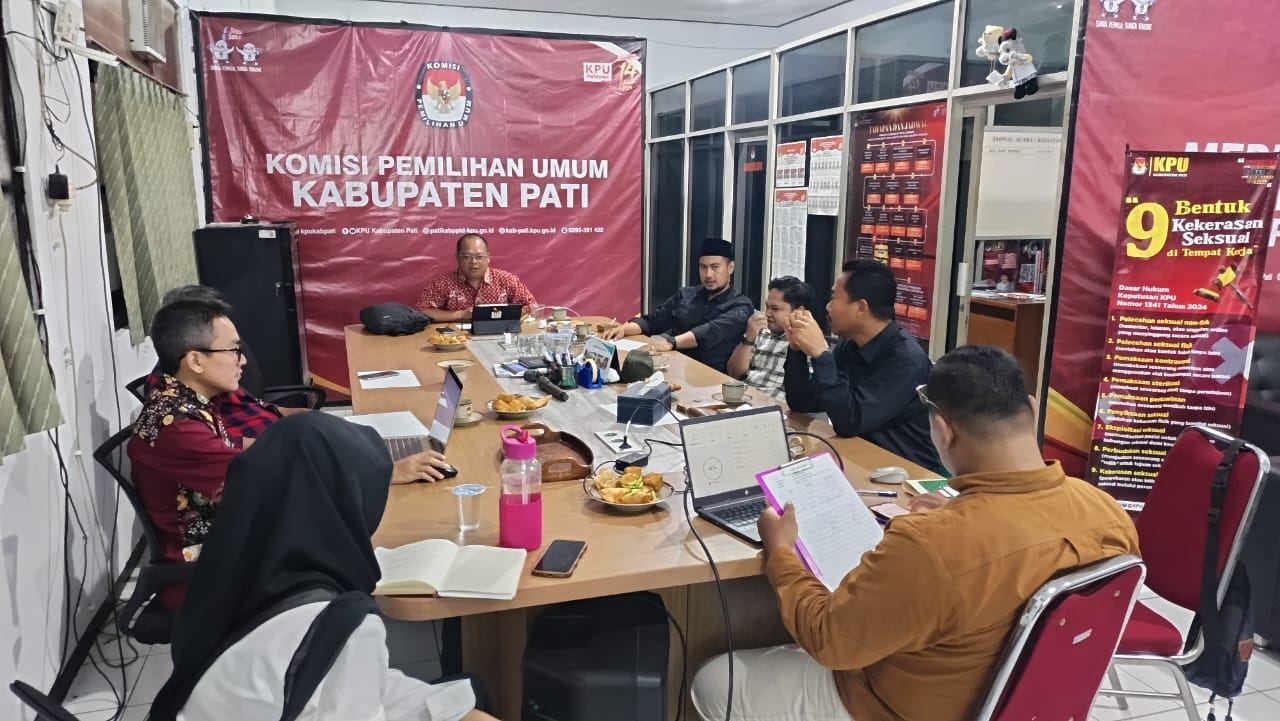 Penuhi Undangan Koordinasi Pra-Rekapitulasi PDPB TW IV KPU Pati, Bawaslu Pati Berikan Masukan Data TMS 