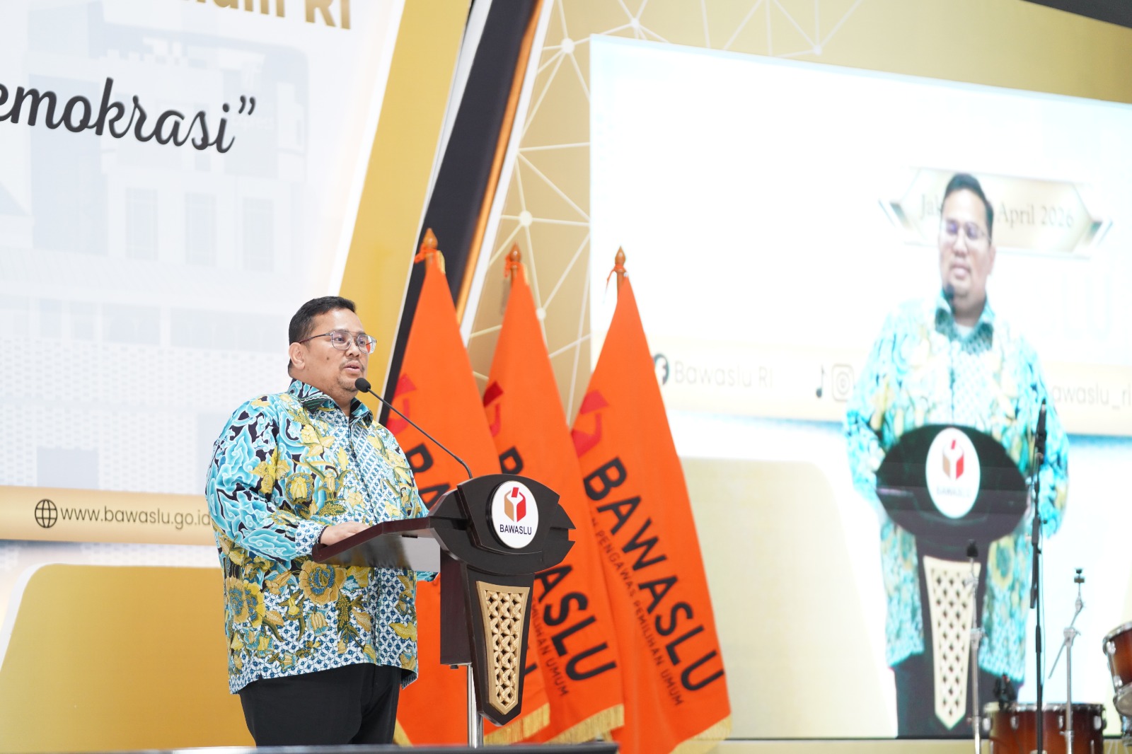 Refleksi 18 Tahun Bawaslu: Dari Keterbatasan Menuju Penjaga Demokrasi yang Tangguh