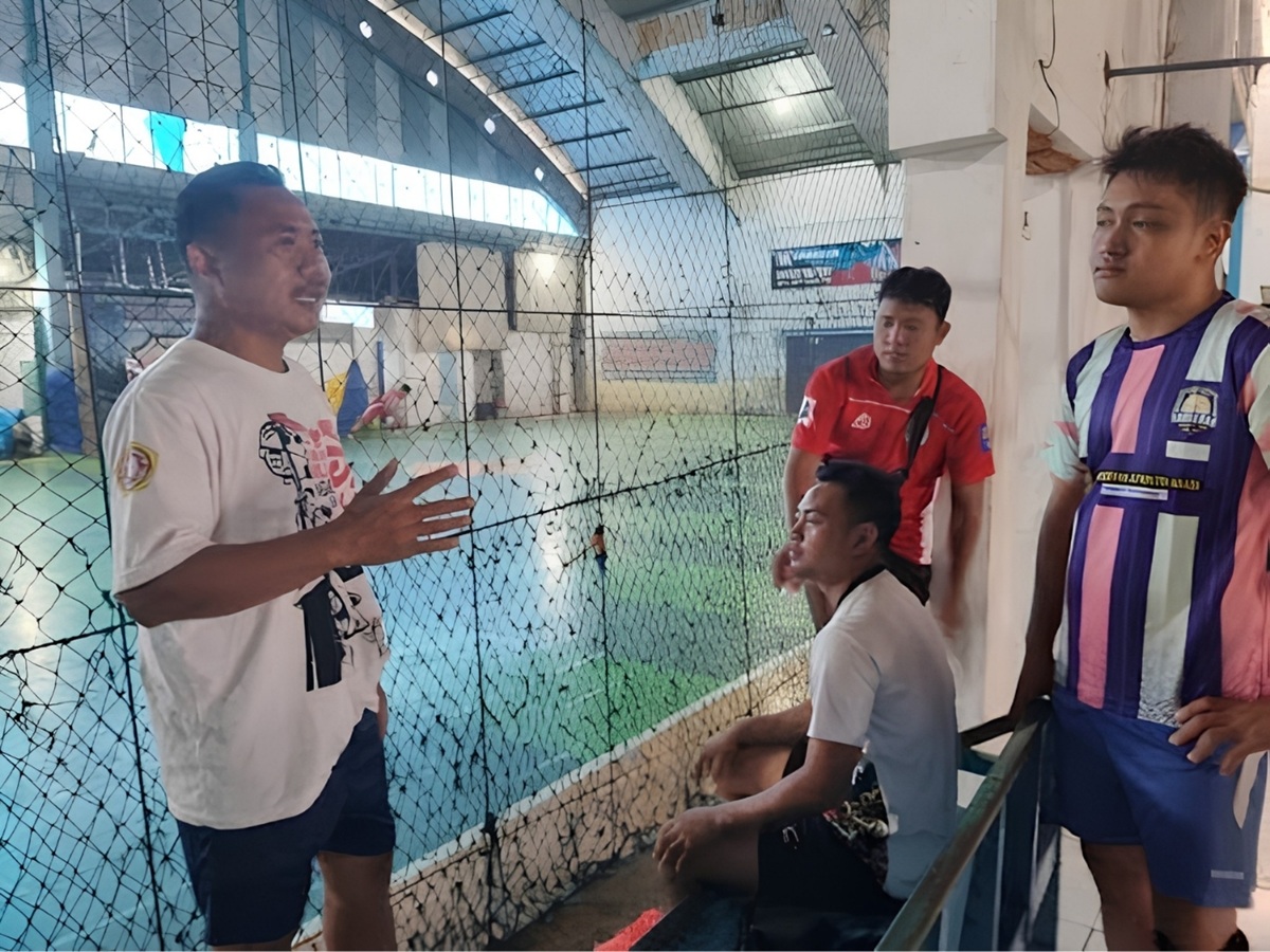 Lawan Politik Uang "Ora Uwik Ora Oblos", Bawaslu Pati Gandeng Tim Futsal OPD Kecamatan Jaken