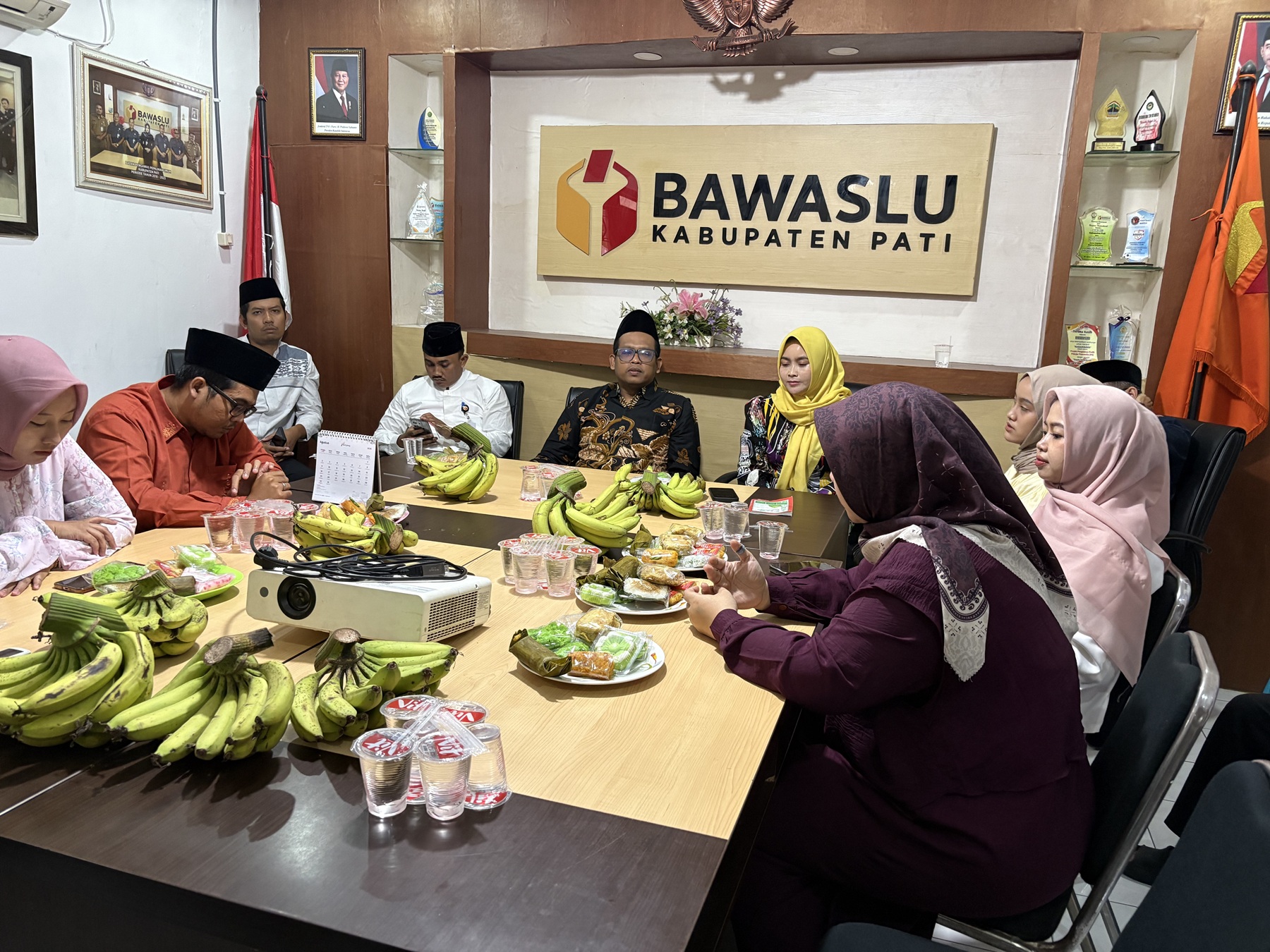 Lewat Program 'Jumat Sehati', Bawaslu Pati Gelar Peringatan Maulid Nabi