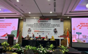 Anggota Bawaslu Puadi hadir dalam Rapat Kerja Strategi Penanganan Pelanggaran Pada Pemilihan Gubernur, Bupati dan Walikota Tahun 2024 Wilayah Jawa dan Kalimantan
