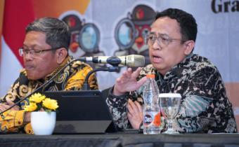 Puadi, anggota Bawaslu (kanan), sedang memimpin pembukaan Rapat Kerja Teknis untuk Validasi Data Pengawasan Tahapan Kampanye Pemilu dan Pelanggaran Pemilu pada Kamis (12/1/2024).