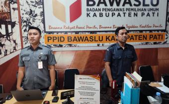 Bawaslu Kabupaten Pati Laksanakan SE Bawaslu RI Terkait Pemutaran Lagu Kebangsaan dan Mars Bawaslu