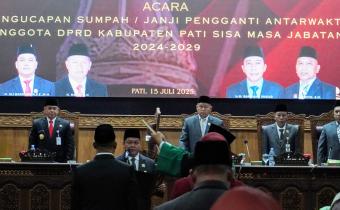 Ketua Bawaslu Pati Hadiri Pelantikan PAW Anggota DPRD, Ulin Nuha Gantikan Almarhum H. Darbi