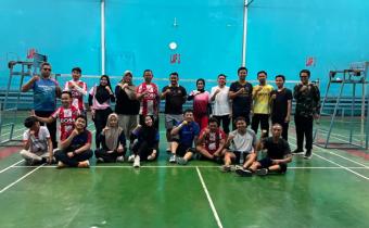 Bangun Budaya Kerja Sehat Bawaslu Pati Gelar Jumat Sehati di GOR Rajawali