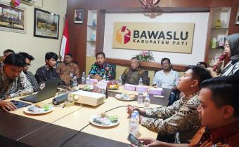 Guna Jaga Kualitas Penanganan Pelanggaran, Bawaslu Pati Gelar Rakor Penguatan Kapasitas Teknis Penerimaan Laporan Pelanggaran Pemilu dan Pemilihan
